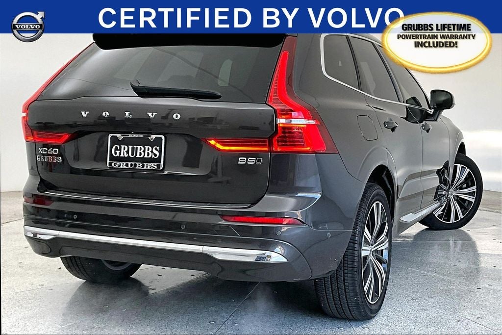 2023 Volvo XC60 B5 Ultimate Bright Theme