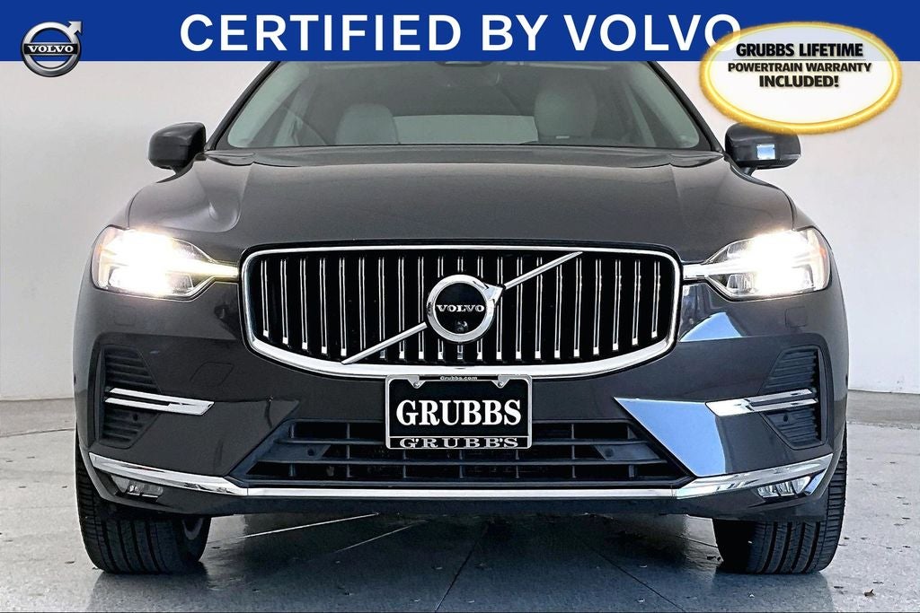 2023 Volvo XC60 B5 Ultimate Bright Theme