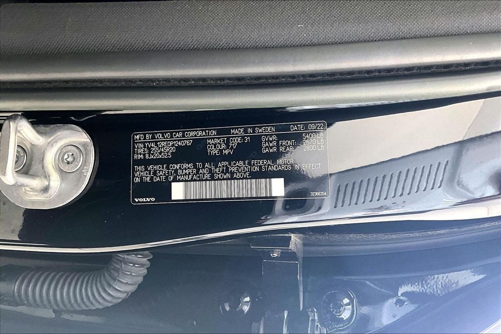 2023 Volvo XC60 B5 Plus Bright Theme