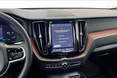 2023 Volvo XC60 B5 Plus Bright Theme