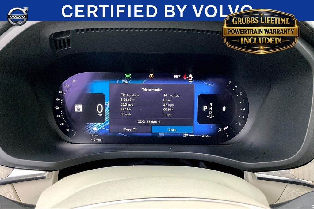 2023 Volvo XC60 B5 Ultimate Bright Theme