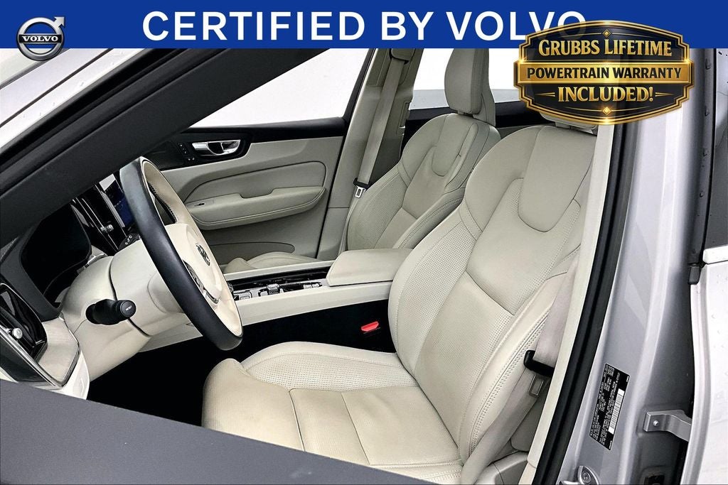 2023 Volvo XC60 B5 Ultimate Bright Theme