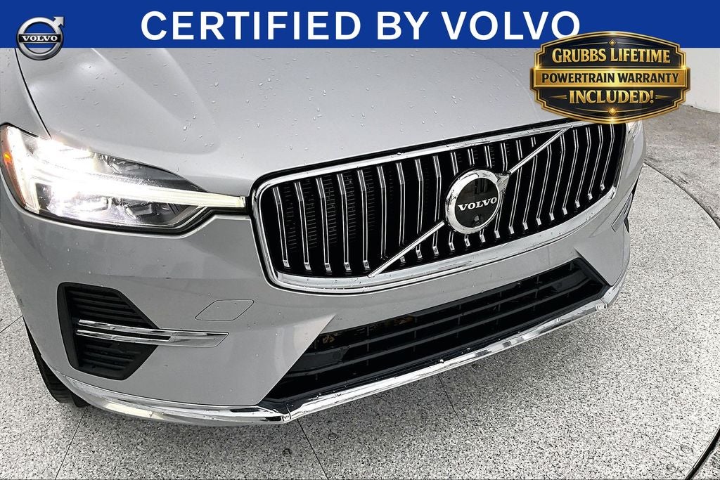 2023 Volvo XC60 B5 Ultimate Bright Theme