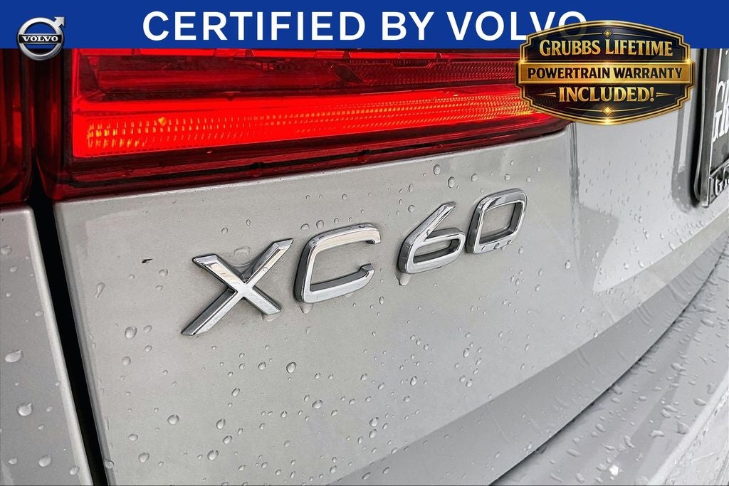 2023 Volvo XC60 B5 Ultimate Bright Theme