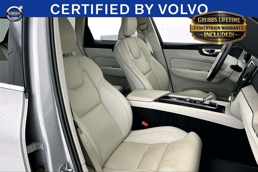 2023 Volvo XC60 B5 Ultimate Bright Theme