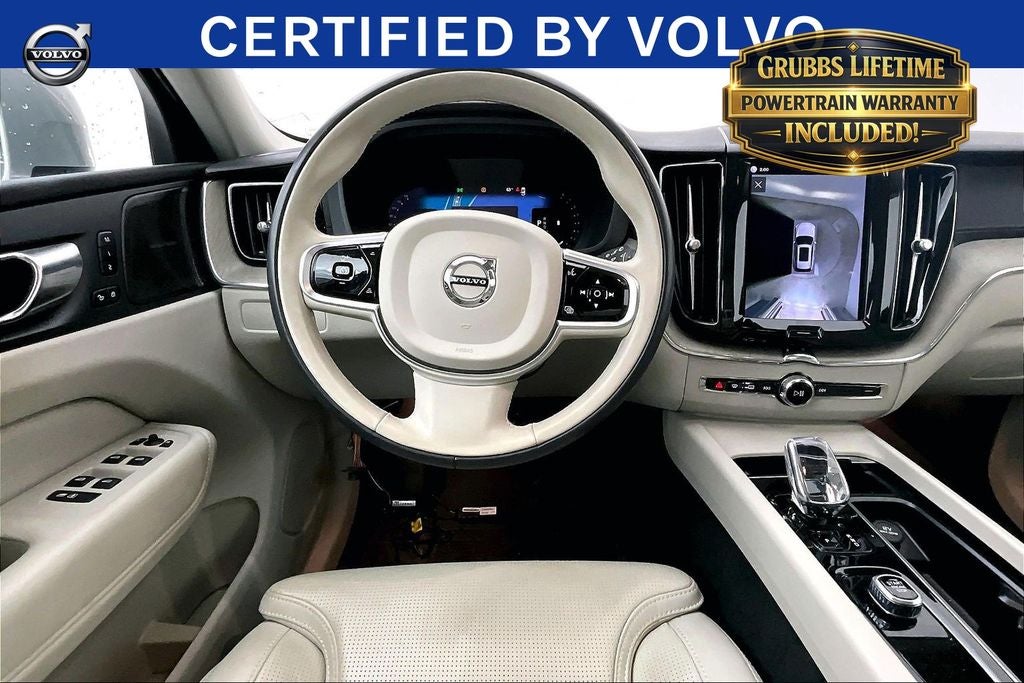 2023 Volvo XC60 B5 Ultimate Bright Theme