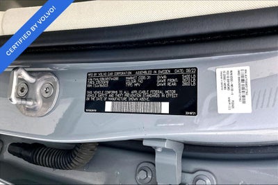 2024 Volvo XC60 B5 Core Dark Theme