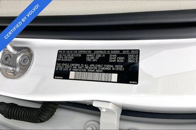 2024 Volvo XC60 B5 Plus Dark Theme
