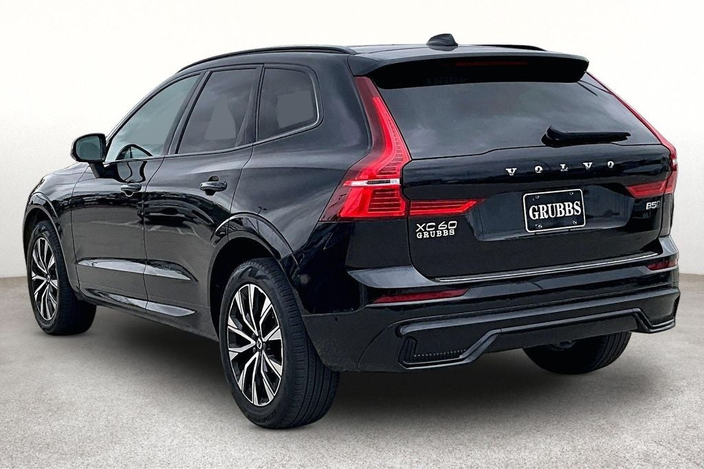 2024 Volvo XC60 B5 Plus Dark Theme