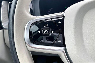 2024 Volvo XC60 B5 Plus Dark Theme