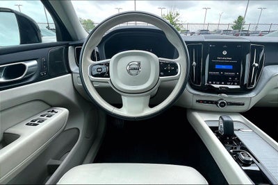2024 Volvo XC60 B5 Plus Dark Theme