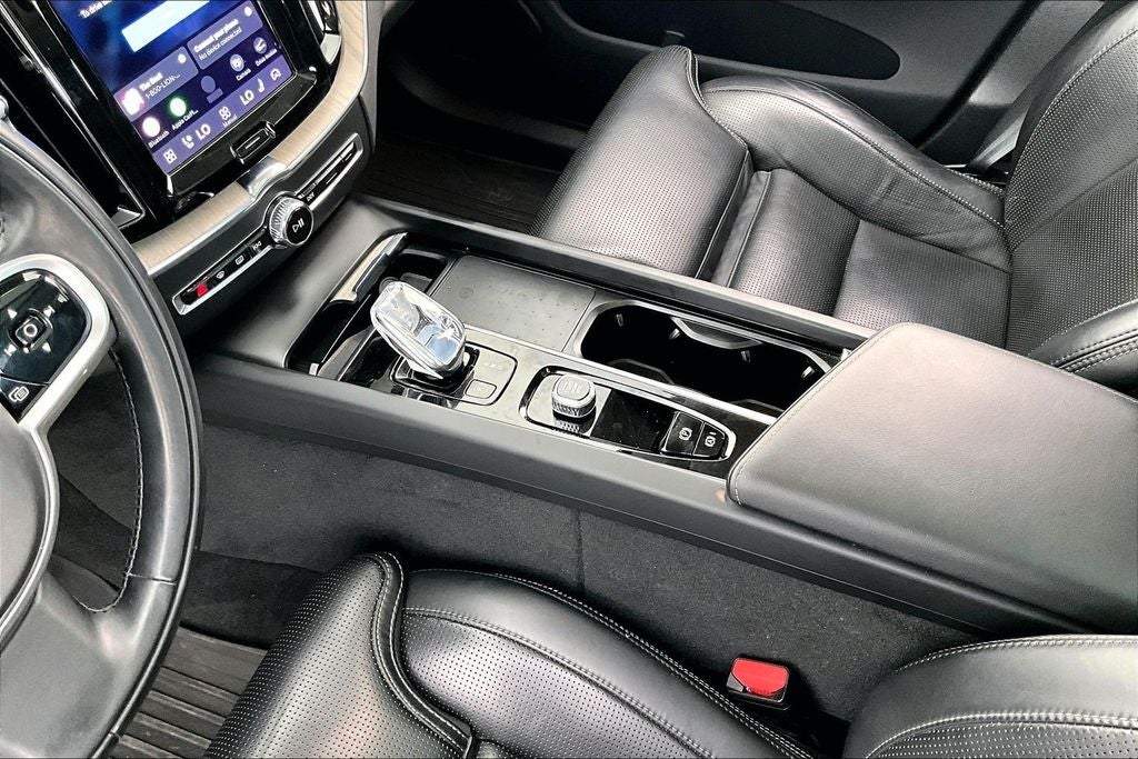 2022 Volvo XC60 B5 Inscription