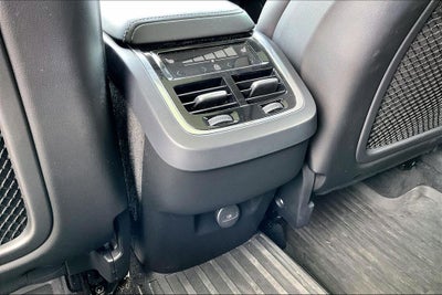 2022 Volvo XC60 B5 Inscription