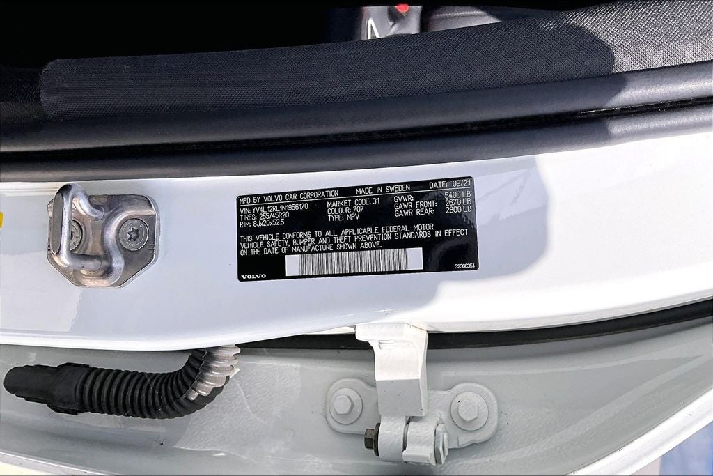 2022 Volvo XC60 B5 Inscription