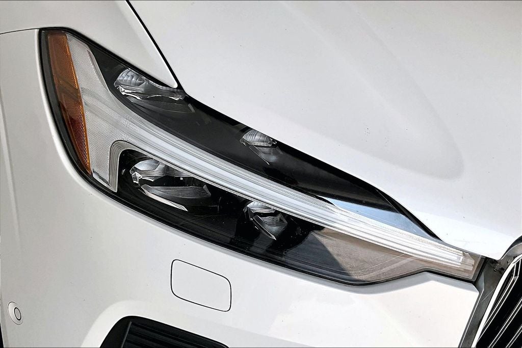 2022 Volvo XC60 B5 Inscription