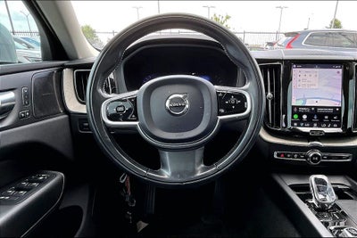 2022 Volvo XC60 B5 Inscription