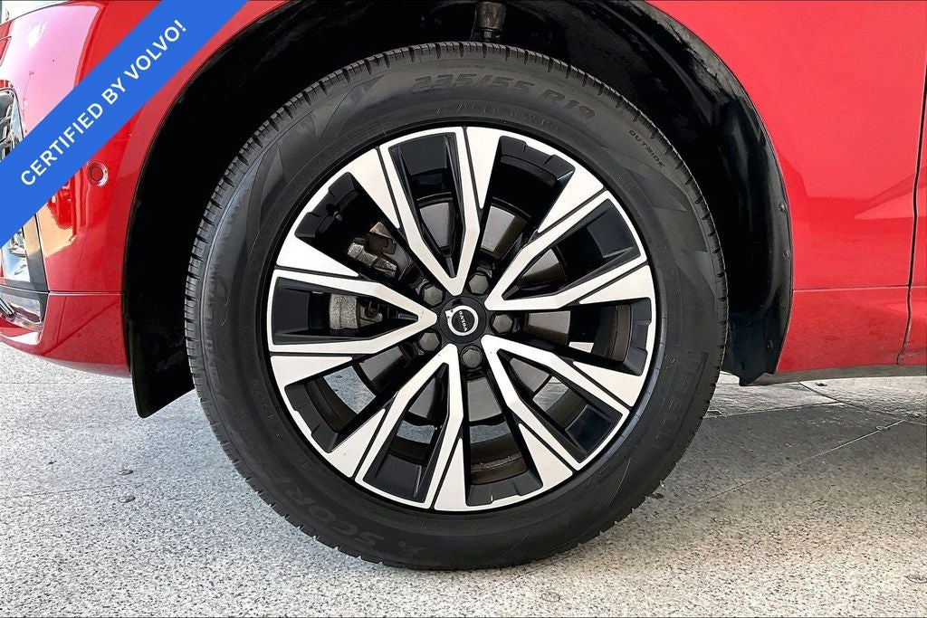 2024 Volvo XC60 B5 Plus Dark Theme