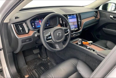 2024 Volvo XC60 B5 Plus Dark Theme