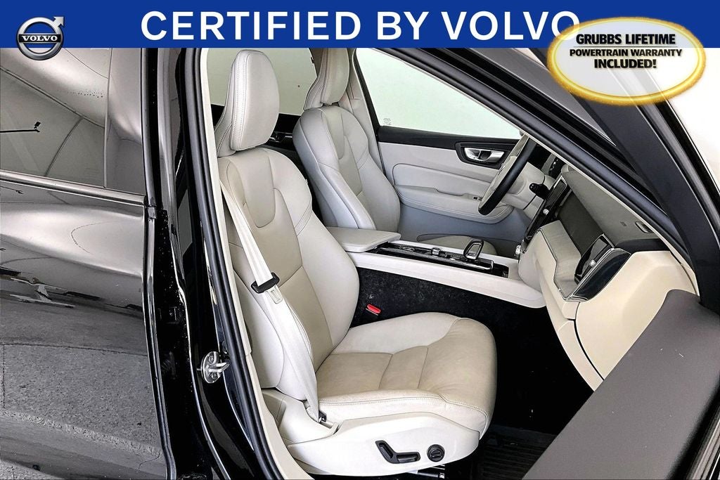 2024 Volvo XC60 B5 Plus Dark Theme