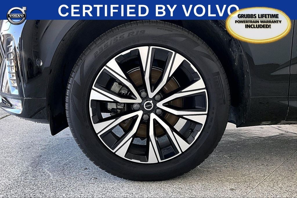 2024 Volvo XC60 B5 Plus Dark Theme