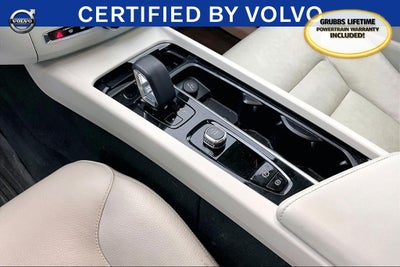 2024 Volvo XC60 B5 Plus Dark Theme