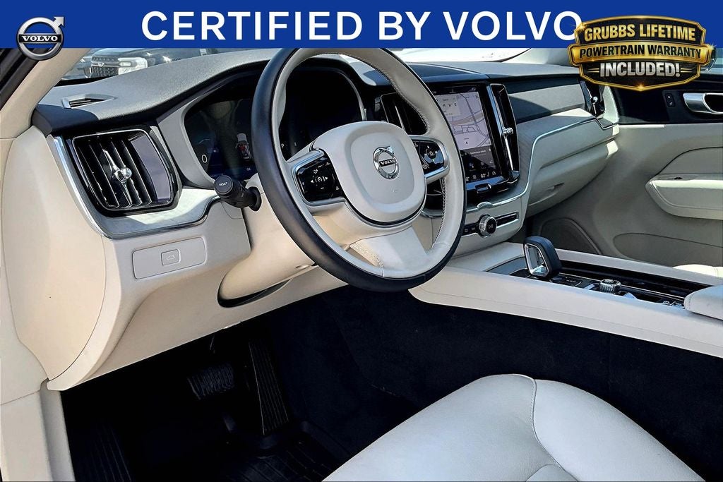 2024 Volvo XC60 B5 Plus Dark Theme