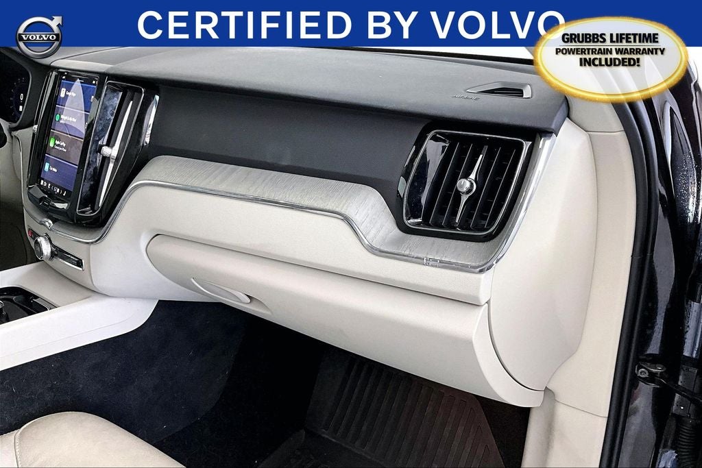 2024 Volvo XC60 B5 Plus Dark Theme