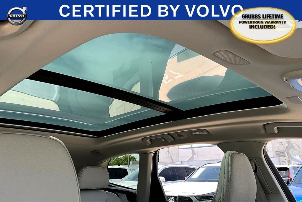 2024 Volvo XC60 B5 Plus Dark Theme