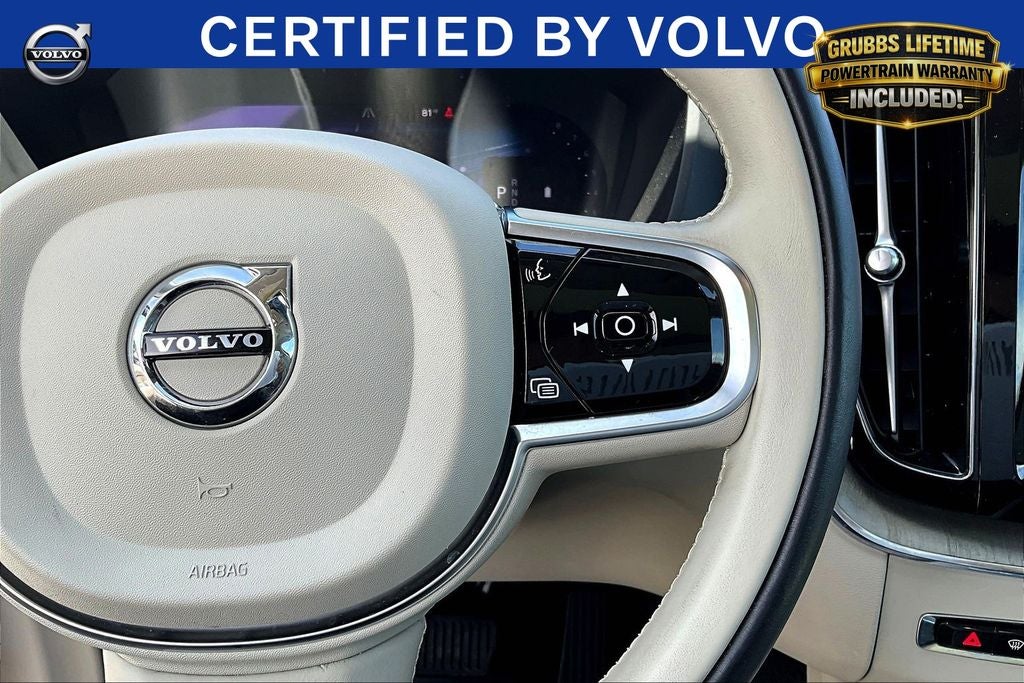 2024 Volvo XC60 B5 Plus Dark Theme