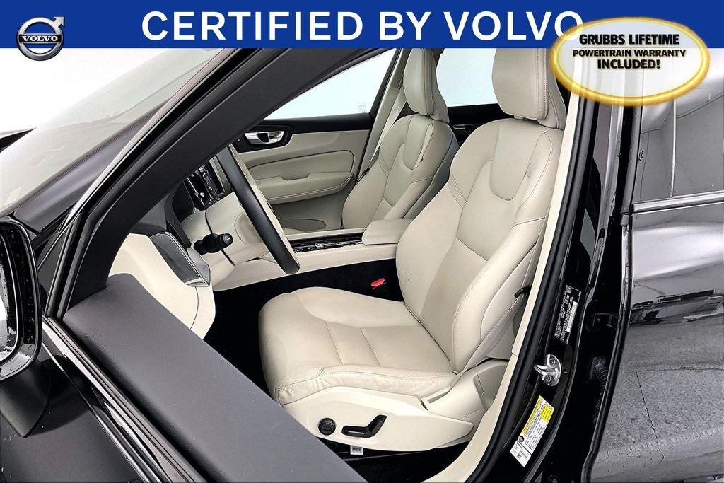 2024 Volvo XC60 B5 Plus Dark Theme