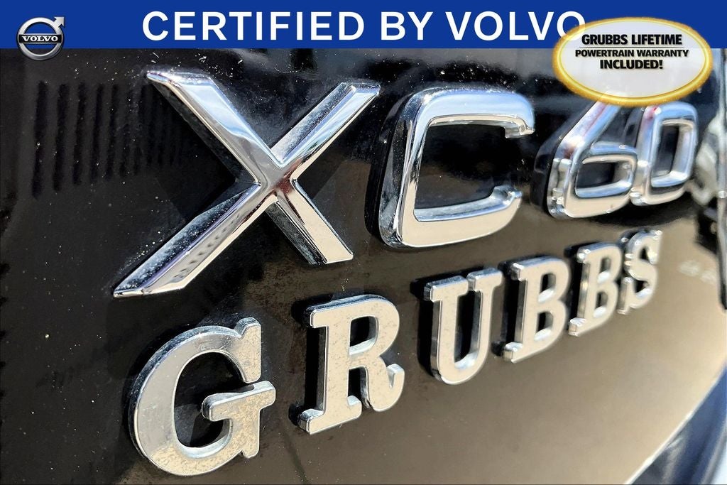 2024 Volvo XC60 B5 Plus Dark Theme