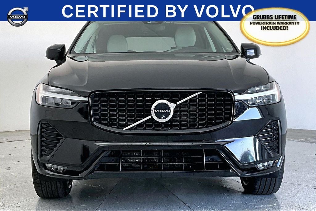 2024 Volvo XC60 B5 Plus Dark Theme