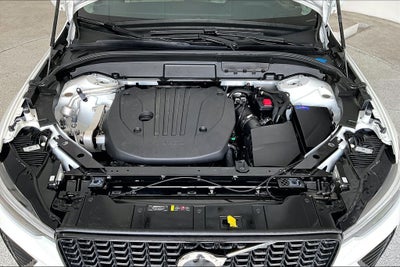 2024 Volvo XC60 B5 Plus Dark Theme