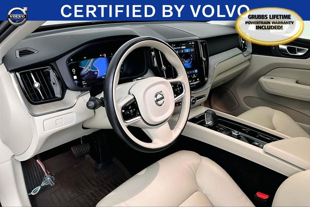 2024 Volvo XC60 B5 Plus Dark Theme