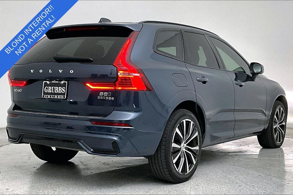 2024 Volvo XC60 B5 Plus Dark Theme