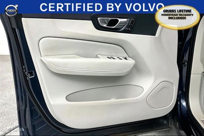 2024 Volvo XC60 B5 Plus Dark Theme