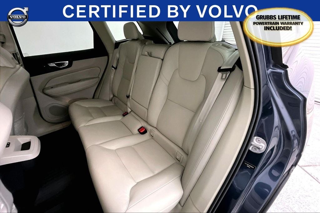 2024 Volvo XC60 B5 Plus Dark Theme