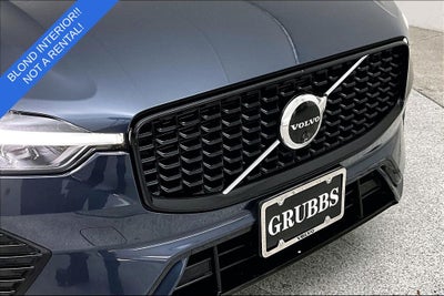 2024 Volvo XC60 B5 Plus Dark Theme