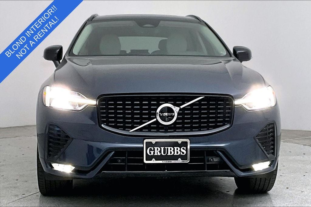 2024 Volvo XC60 B5 Plus Dark Theme