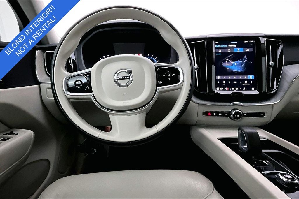 2024 Volvo XC60 B5 Plus Dark Theme