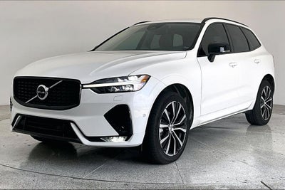 2024 Volvo XC60 B5 Plus Dark Theme
