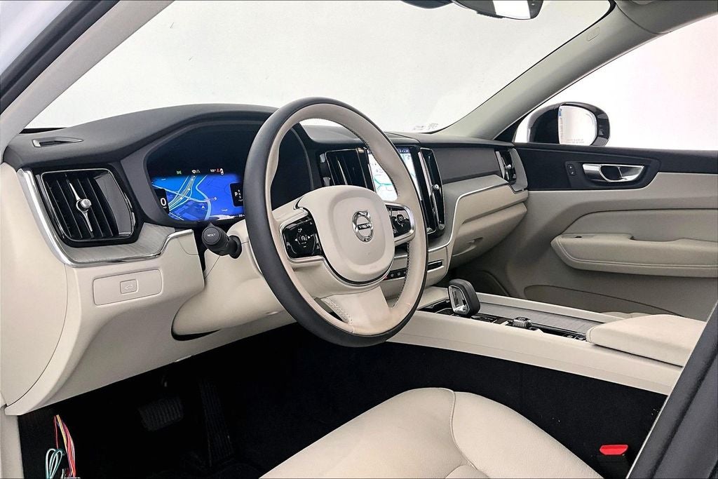 2024 Volvo XC60 B5 Plus Dark Theme