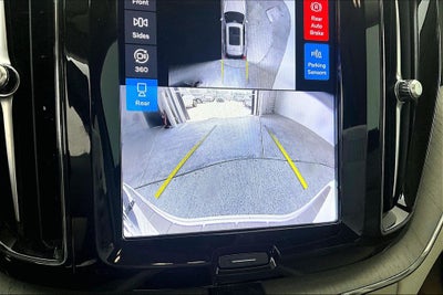 2024 Volvo XC60 B5 Plus Dark Theme
