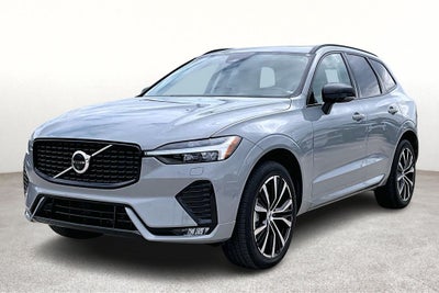 2024 Volvo XC60 B5 Ultimate Dark Theme