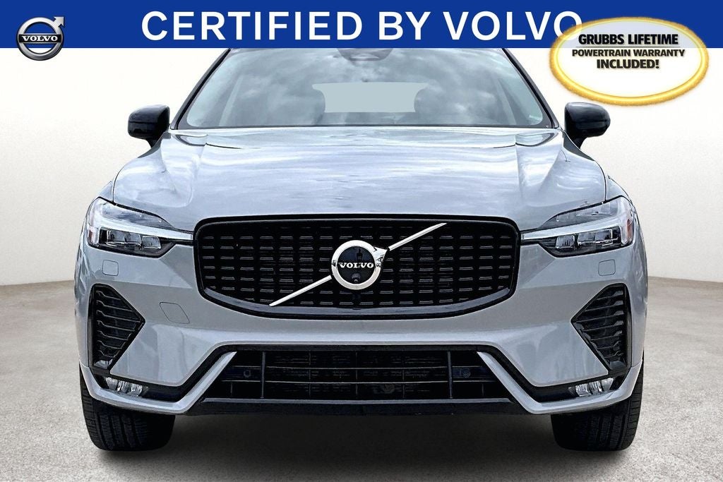 2024 Volvo XC60 B5 Ultimate Dark Theme