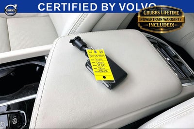 2024 Volvo XC60 B5 Ultimate Dark Theme