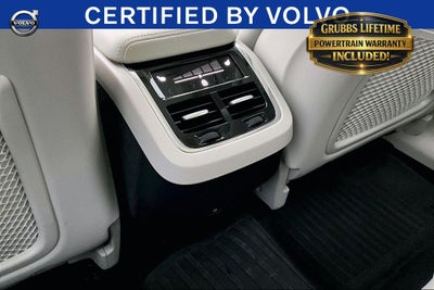 2024 Volvo XC60 B5 Ultimate Dark Theme