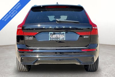 2024 Volvo XC60 B5 Ultimate Dark Theme