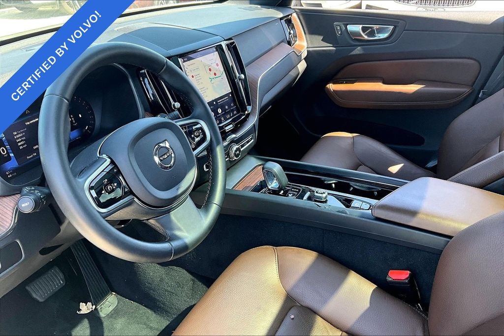 2023 Volvo XC60 B5 Plus Bright Theme