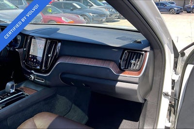 2023 Volvo XC60 B5 Plus Bright Theme
